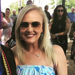 Meet your Posher, Amy